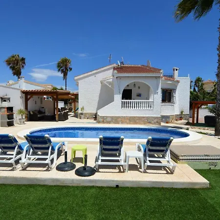 Villa With Private Swimming Pool In Queseda *
