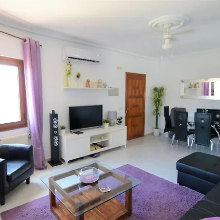 Villa With Private Swimming Pool In Queseda *